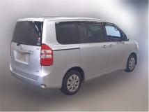 2012 Toyota Noah