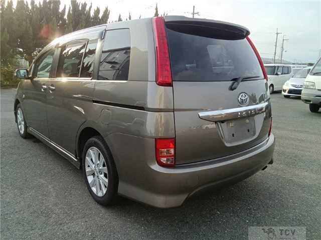 2010 Toyota Isis