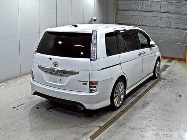 2014 Toyota Isis