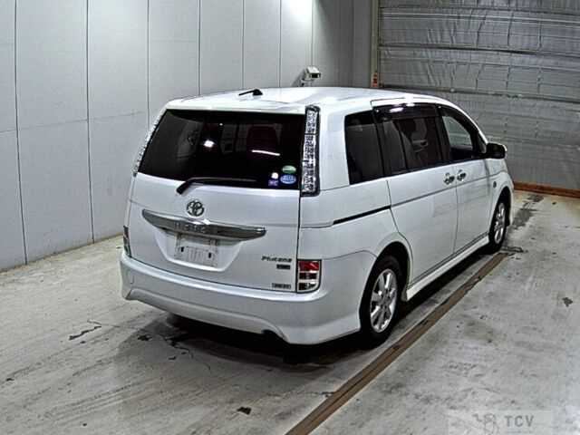 2013 Toyota Isis