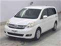 2013 Toyota Isis