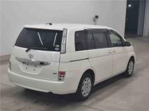 2013 Toyota Isis