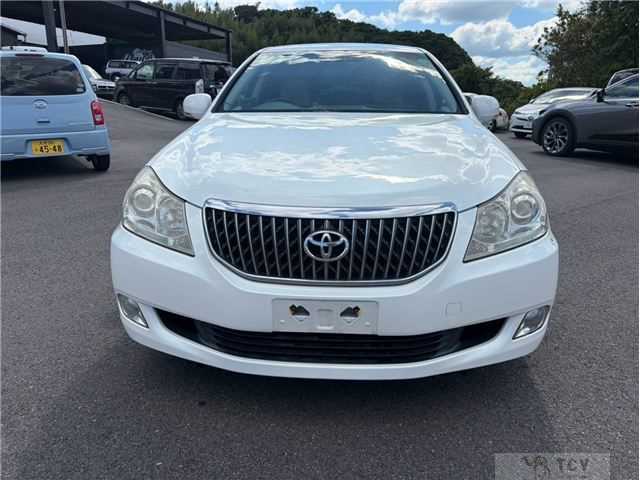 2011 Toyota Crown Majesta