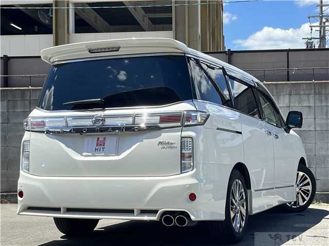 2014 Nissan Elgrand