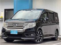 2013 Honda Step WGN