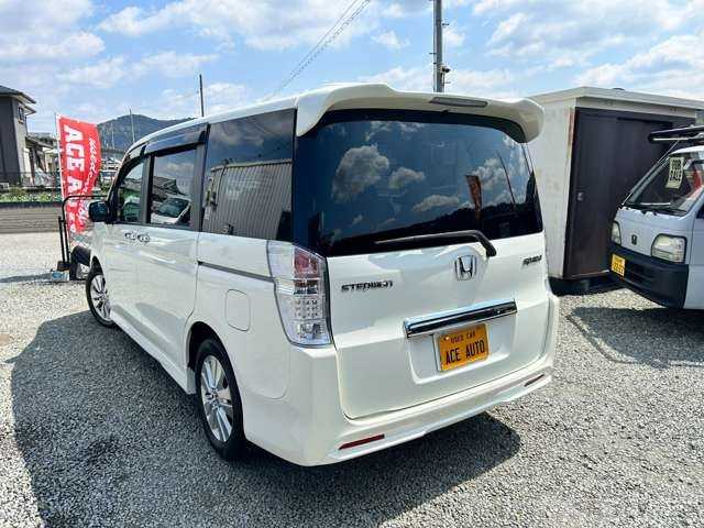 2011 Honda Step WGN