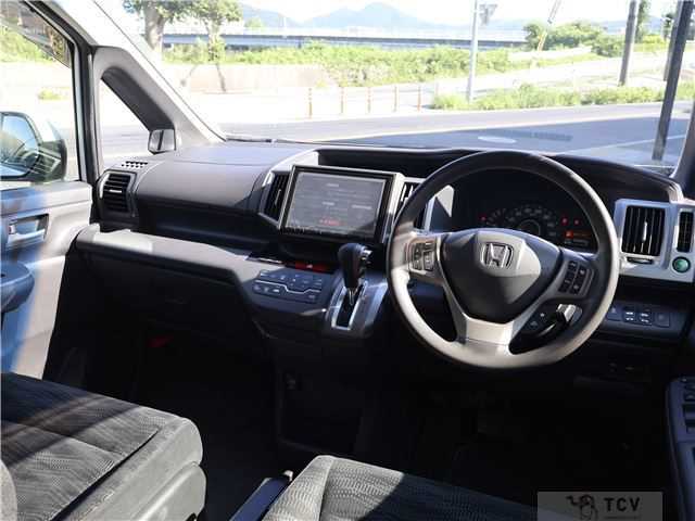 2013 Honda Step WGN