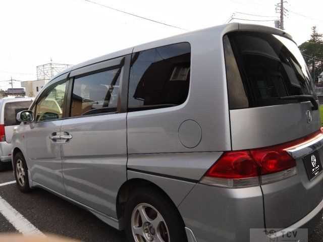 2005 Honda Step WGN