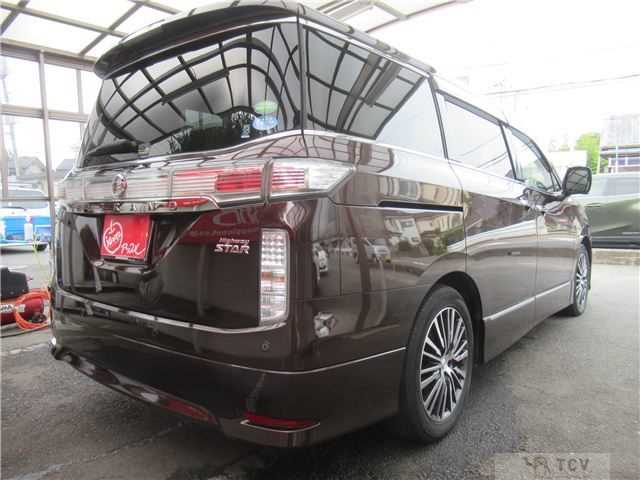 2014 Nissan Elgrand