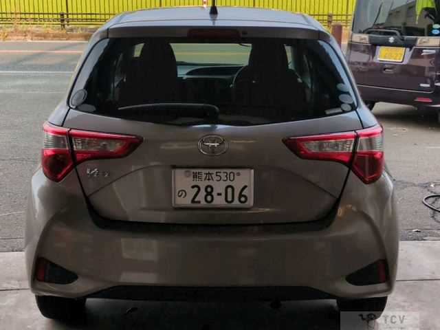 2017 Toyota Vitz