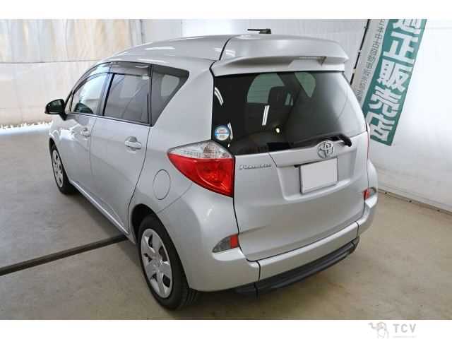 2011 Toyota Ractis