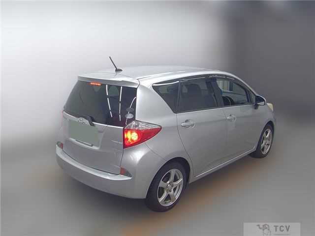 2012 Toyota Ractis