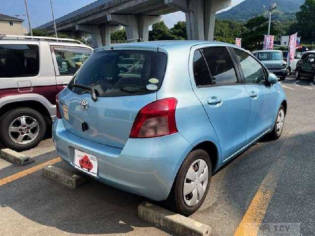 2005 Toyota Vitz