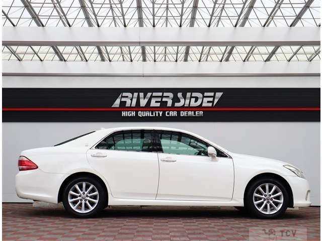 2010 Toyota Crown Royal Series