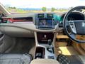 2012 Toyota Crown