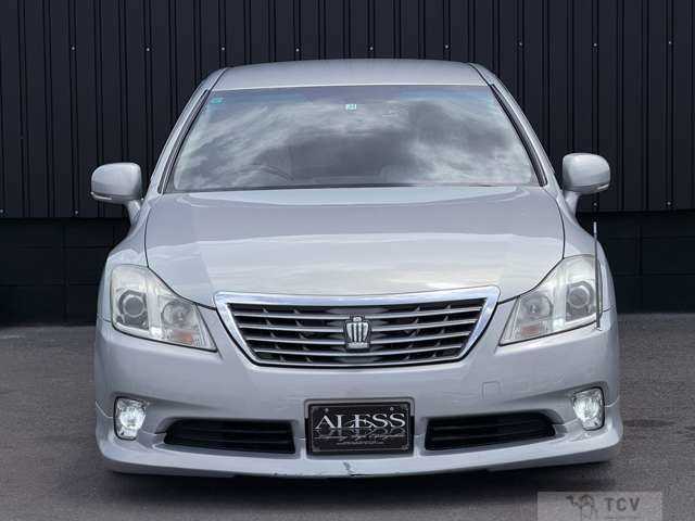 2010 Toyota Crown Royal Series