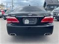 2012 Toyota Crown Royal Series