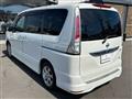 2011 Nissan Serena