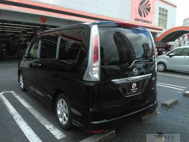 2011 Nissan Serena