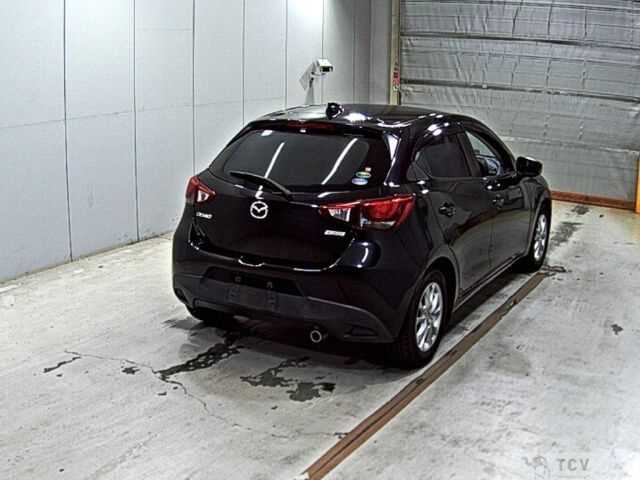2016 Mazda Demio
