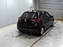 2016 Mazda Demio