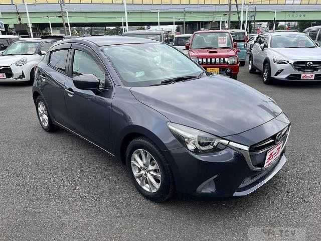 2016 Mazda Demio