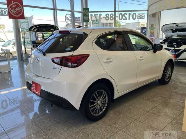 2016 Mazda Demio