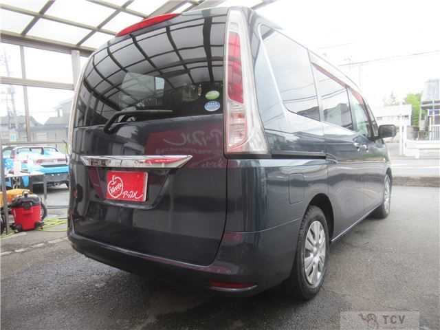 2011 Nissan Serena