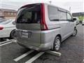 2009 Nissan Serena