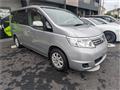 2009 Nissan Serena