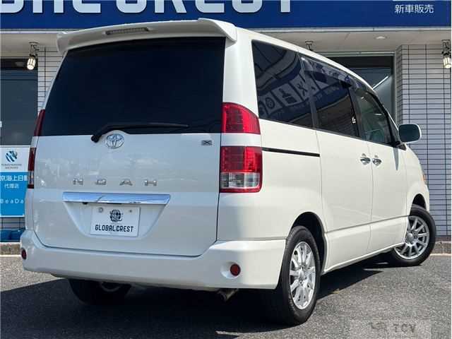 2006 Toyota Noah