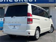 2006 Toyota Noah