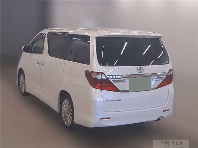 2013 Toyota Alphard