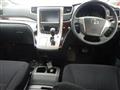 2013 Toyota Alphard