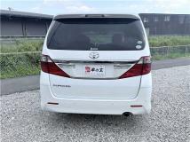 2013 Toyota Alphard