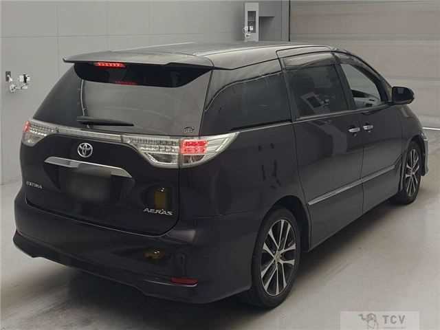 2013 Toyota Estima