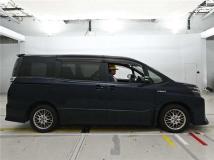2017 Toyota Voxy