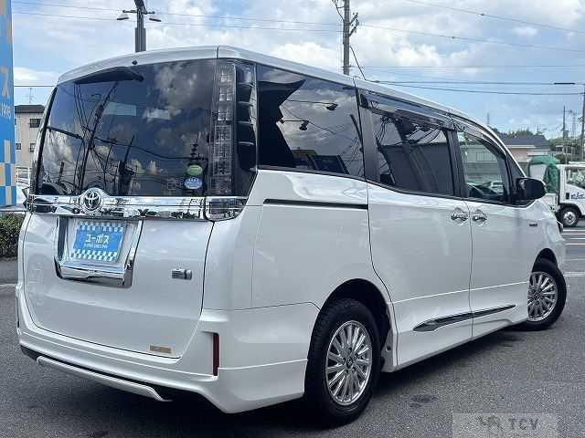 2015 Toyota Voxy
