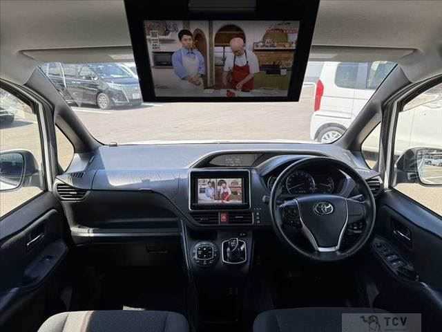 2015 Toyota Voxy