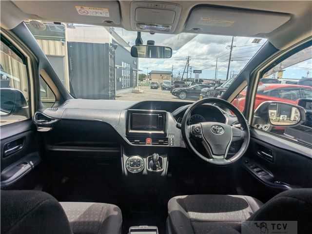 2015 Toyota Voxy