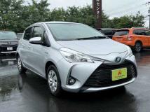 2017 Toyota Vitz