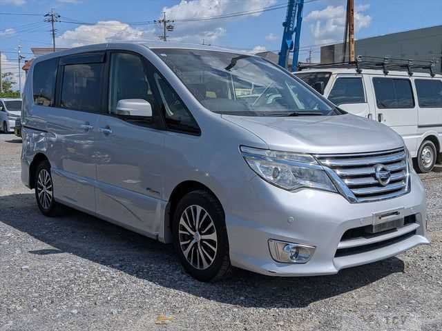2015 Nissan Serena