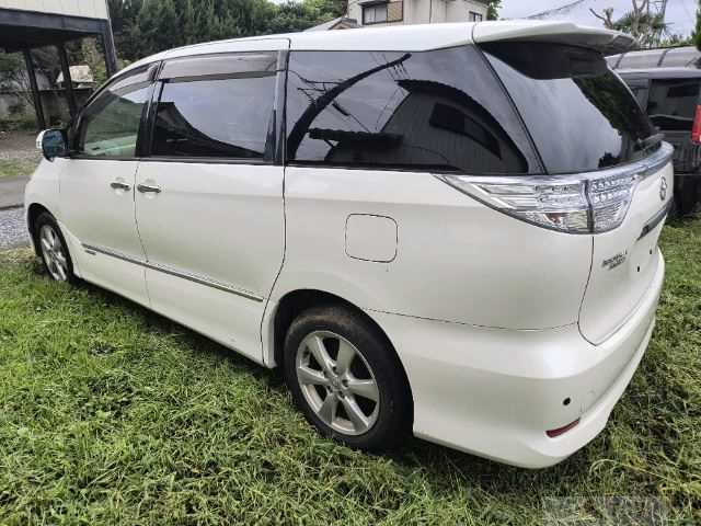 2009 Toyota Estima Hybrid