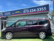 2010 Nissan Serena