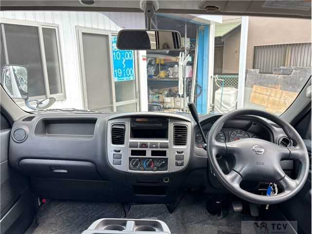 2011 Nissan Caravan
