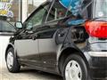 2004 Toyota Vitz