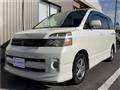 2004 Toyota Voxy
