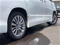 2013 Toyota Vellfire