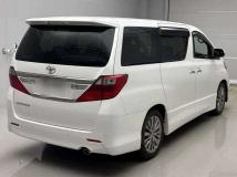 2013 Toyota Alphard