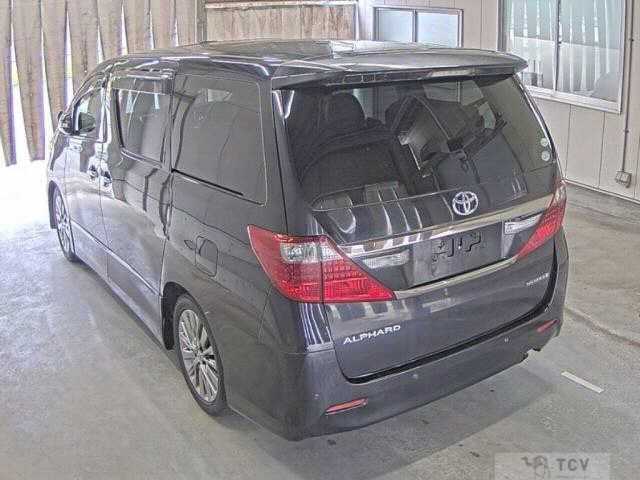 2014 Toyota Alphard